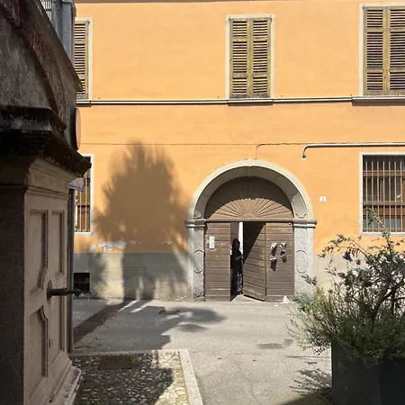 Camelia Riviera D'orta *